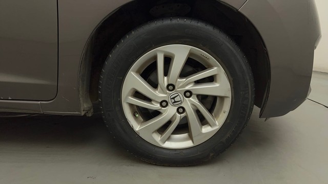 Second-hand 2015 Honda Jazz V for sale in Mysore-17