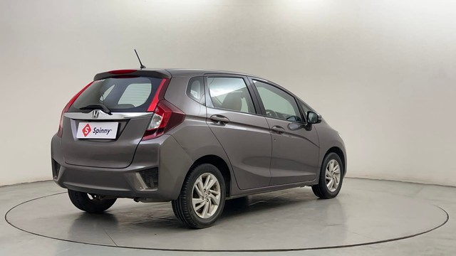 Second-hand 2015 Honda Jazz V for sale in Mysore-3