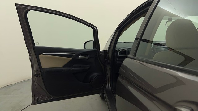 Second-hand 2015 Honda Jazz V for sale in Mysore-25