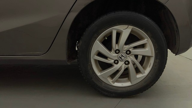 Second-hand 2015 Honda Jazz V for sale in Mysore-19