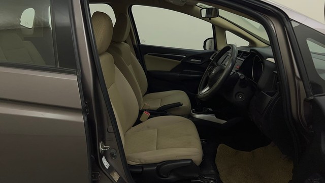 Second-hand 2015 Honda Jazz V for sale in Mysore-15