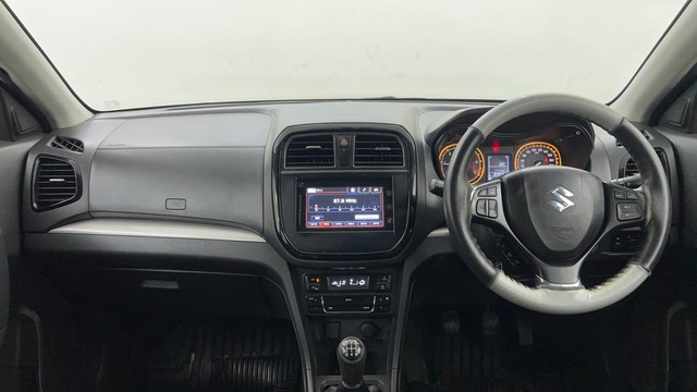 Second-hand 2016 Maruti Vitara Brezza ZXI Plus Dual Tone for sale in Pune-11