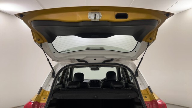 Second-hand 2016 Maruti Vitara Brezza ZXI Plus Dual Tone for sale in Pune-26