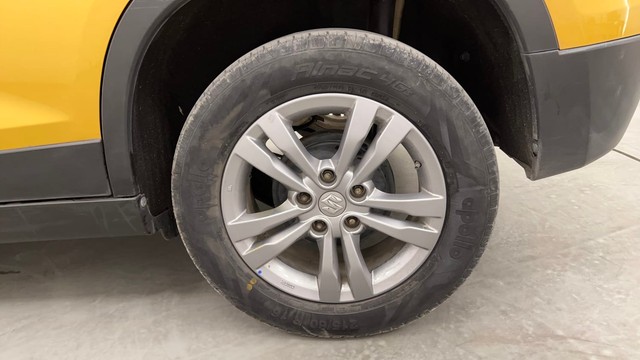 Second-hand 2016 Maruti Vitara Brezza ZXI Plus Dual Tone for sale in Pune-19