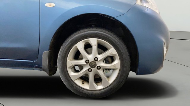 Nissan Micra XV CVT Second-hand 2016 Nissan Micra XV CVT for sale in Noida-24