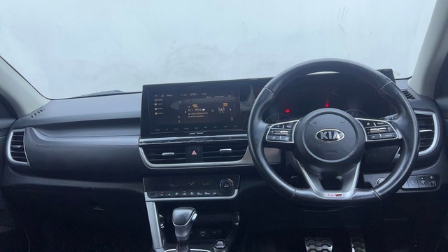 Second-hand 2020 Kia Seltos GTX Plus DCT for sale in Hyderabad-11