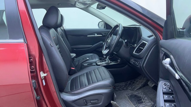 Second-hand 2020 Kia Seltos GTX Plus DCT for sale in Hyderabad-15