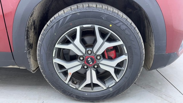 Second-hand 2020 Kia Seltos GTX Plus DCT for sale in Hyderabad-17