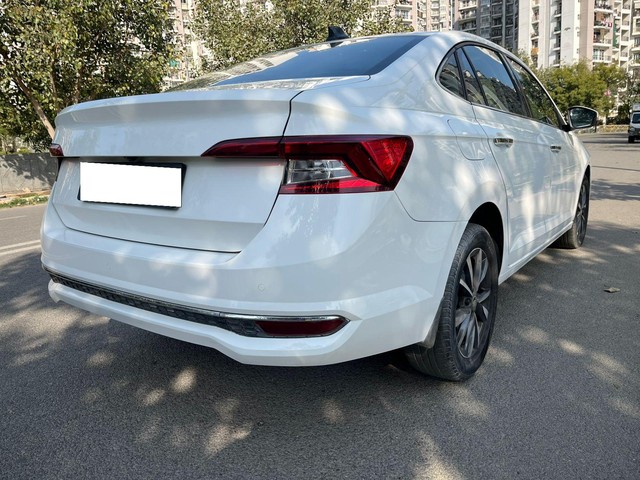Second-hand 2022 Skoda Slavia 1.0 TSI Style AT BSVI for sale in Noida-7