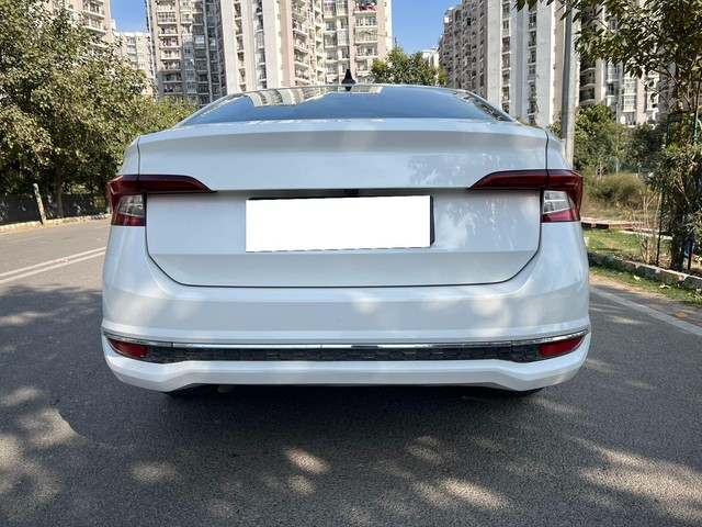 Second-hand 2022 Skoda Slavia 1.0 TSI Style AT BSVI for sale in Noida-2