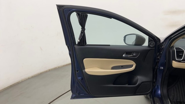 Second-hand 2023 Honda City ZX CVT for sale in Thane-24