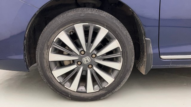 Second-hand 2023 Honda City ZX CVT for sale in Thane-20