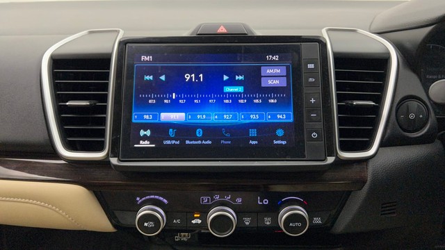 Second-hand 2023 Honda City ZX CVT for sale in Thane-34