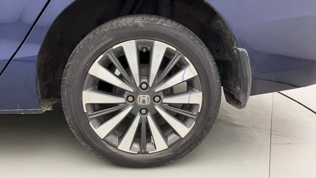 Second-hand 2023 Honda City ZX CVT for sale in Thane-19