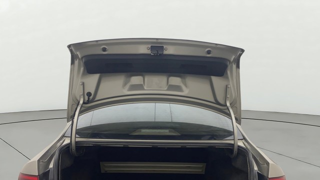 Second-hand 2012 Skoda Rapid 1.6 TDI Elegance for sale in Gulbarga-20