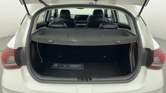 Second-hand 2022 Hyundai i20 Asta Turbo DCT for sale in Ahmedabad-9