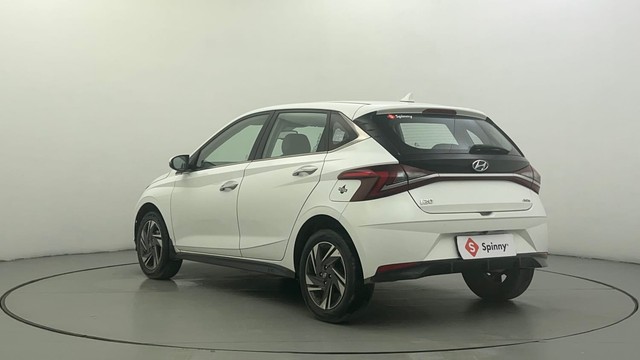 Second-hand 2022 Hyundai i20 Asta Turbo DCT for sale in Ahmedabad-5