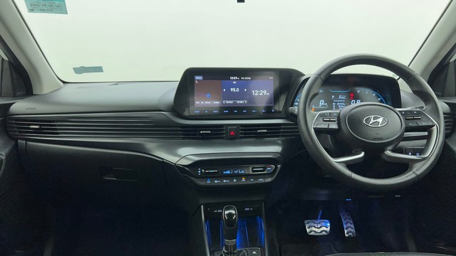 Second-hand 2022 Hyundai i20 Asta Turbo DCT for sale in Ahmedabad-11