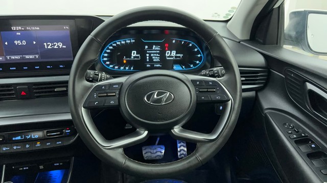 Second-hand 2022 Hyundai i20 Asta Turbo DCT for sale in Ahmedabad-38