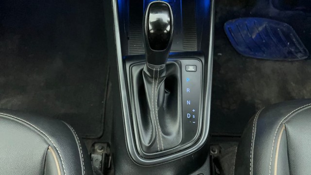 Second-hand 2022 Hyundai i20 Asta Turbo DCT for sale in Ahmedabad-12