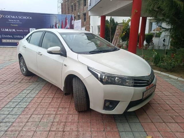 Second-hand 2016 Toyota Corolla Altis 1.8 J for sale in Basti-14
