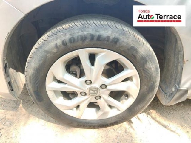 Second-hand 2019 Honda Amaze VX CVT Petrol BSIV for sale in Tiruchirappalli-16