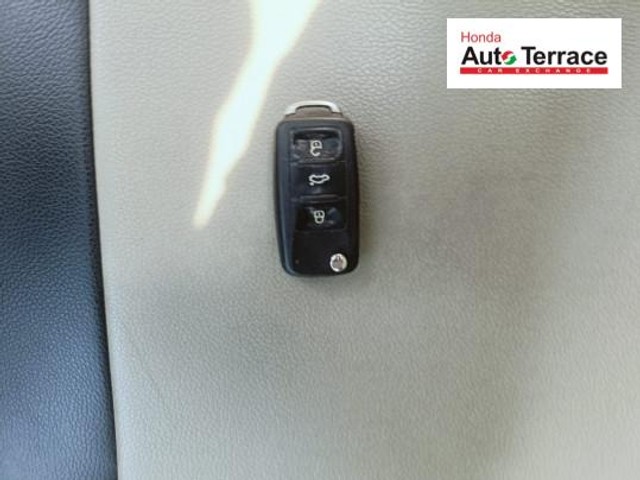 Second-hand 2017 Volkswagen Ameo 1.5 TDI Highline AT for sale in Tiruchirappalli-21