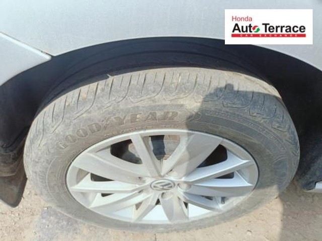 Second-hand 2017 Volkswagen Ameo 1.5 TDI Highline AT for sale in Tiruchirappalli-16