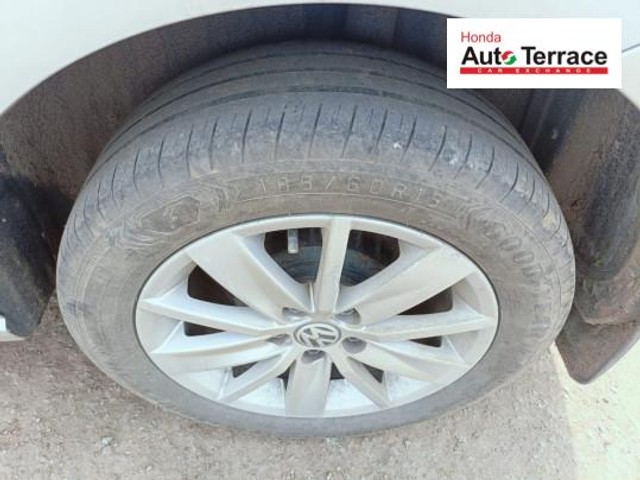 Second-hand 2017 Volkswagen Ameo 1.5 TDI Highline AT for sale in Tiruchirappalli-17