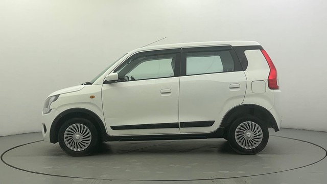 Second-hand 2022 Maruti Suzuki Wagon R ZXI 1.2 for sale in Ahmedabad-6