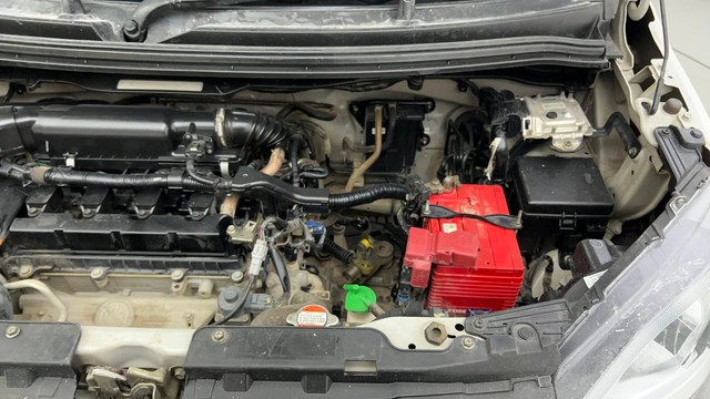 Second-hand 2022 Maruti Suzuki Wagon R ZXI 1.2 for sale in Ahmedabad-23