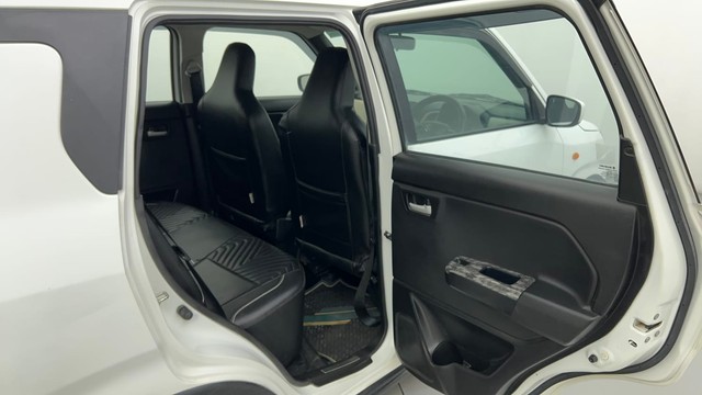 Second-hand 2022 Maruti Suzuki Wagon R ZXI 1.2 for sale in Ahmedabad-26