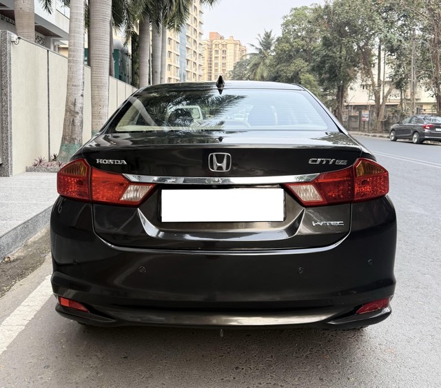 Second-hand 2014 Honda City i VTEC CVT VX for sale in Surat-2