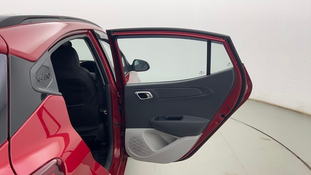 Second-hand 2024 Hyundai Grand i10 Nios Sportz for sale in Kolkata-26