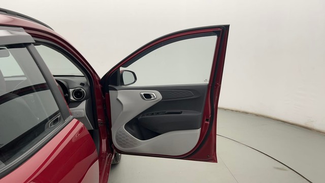 Second-hand 2024 Hyundai Grand i10 Nios Sportz for sale in Kolkata-16
