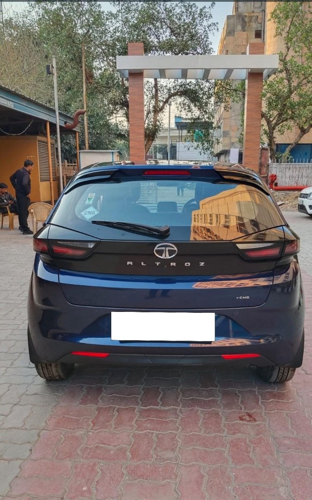 Tata Altroz XZ CNG Second-hand 2023 Tata Altroz XZ CNG for sale in New Delhi-1