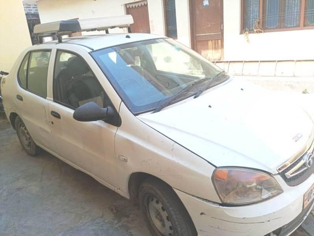 Second-hand 2017 Tata Indigo GLS for sale in Lucknow-1