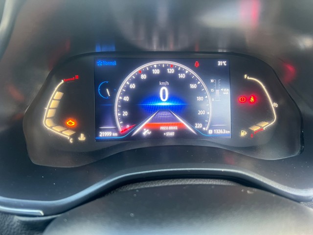 Second-hand 2022 Renault Kiger RXZ for sale in Mysore-10