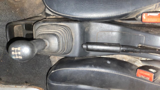 Second-hand 2019 Maruti Eeco 5 Seater AC BSIV for sale in Surat-13