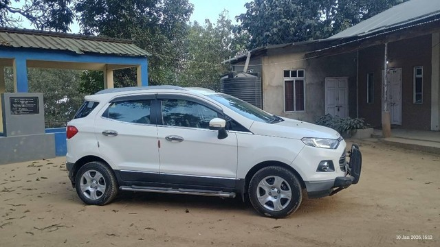 Second-hand 2017 Ford Ecosport 1.5 Ti VCT MT Trend BSIV for sale in Kamrup-2