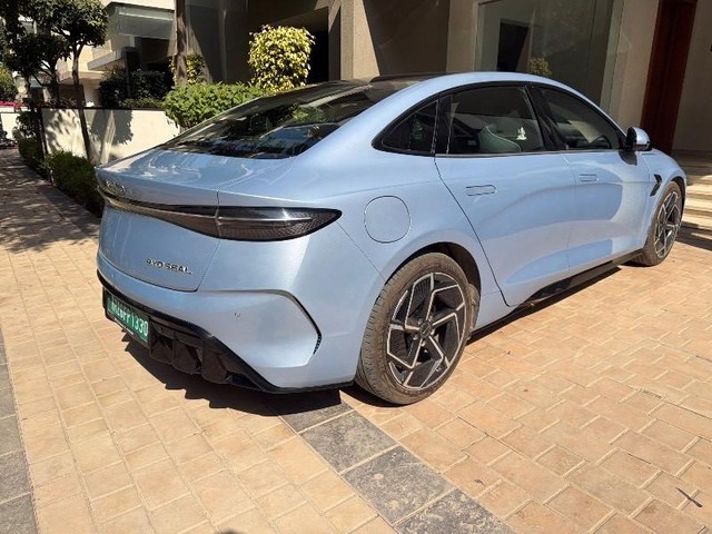 Second-hand 2024 BYD Seal Premium Range for sale in Gurgaon-3