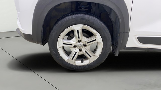 Second-hand 2021 Renault Kiger RXT AMT for sale in Ahmedabad-26