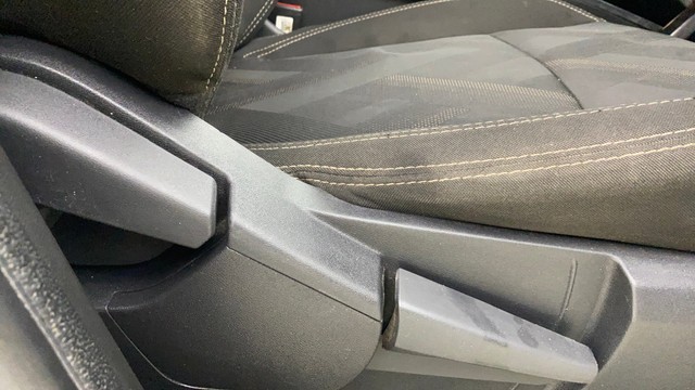 Second-hand 2021 Renault Kiger RXT AMT for sale in Ahmedabad-18