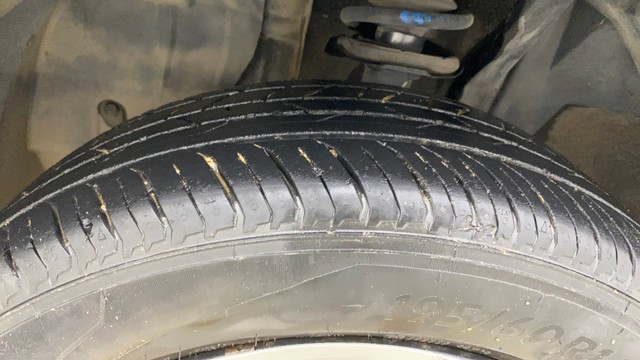 Second-hand 2021 Renault Kiger RXT AMT for sale in Ahmedabad-31