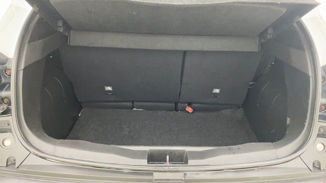 Second-hand 2021 Renault Kiger RXT AMT for sale in Ahmedabad-19