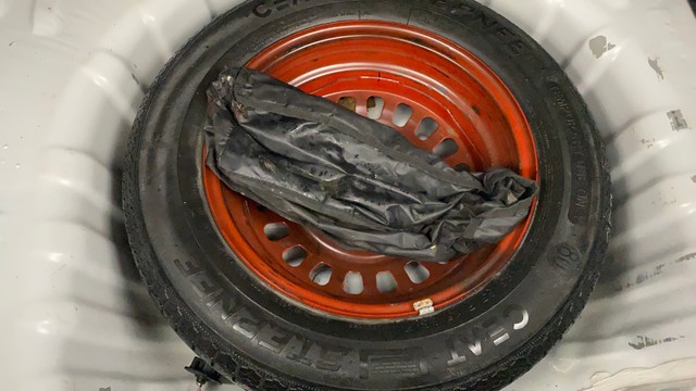 Second-hand 2021 Renault Kiger RXT AMT for sale in Ahmedabad-28