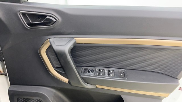 Second-hand 2021 Renault Kiger RXT AMT for sale in Ahmedabad-17