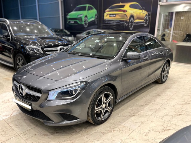 Second-hand 2015 Mercedes-Benz CLA 200 CGI Sport for sale in Bangalore-9