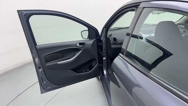 Second-hand 2016 Ford Figo Trend for sale in Noida-25