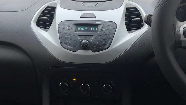 Second-hand 2016 Ford Figo Trend for sale in Noida-33